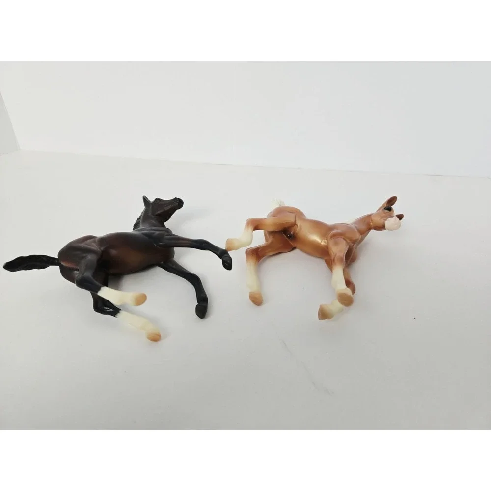 Breyer Model Horse set Vet Care pair foals palomino morgan